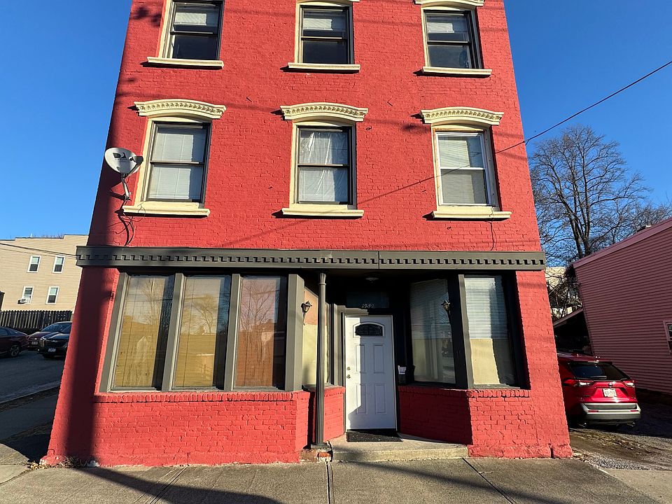 1st image of 952 Broadway #3