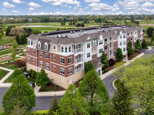 2701 Commons Dr APT 409, Glenview, IL 60026