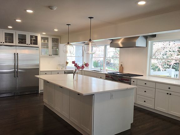 3rd image of 3664 N Bancroft St