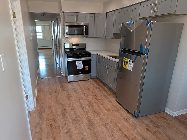 9216 Seymour Ave #2E — Photo 13