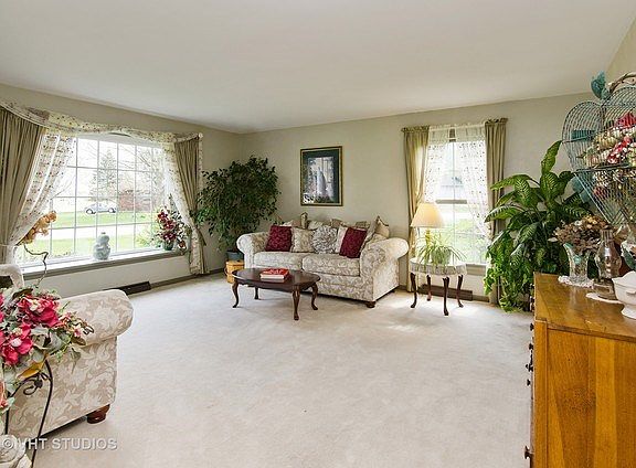 5th image of 725 Cloverlane Dr