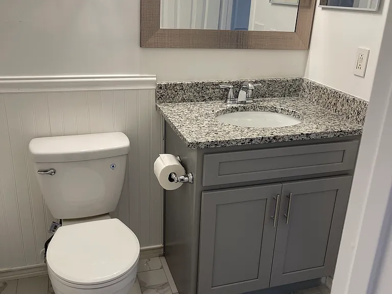 1004 Sandy Lane Dr — Photo 9