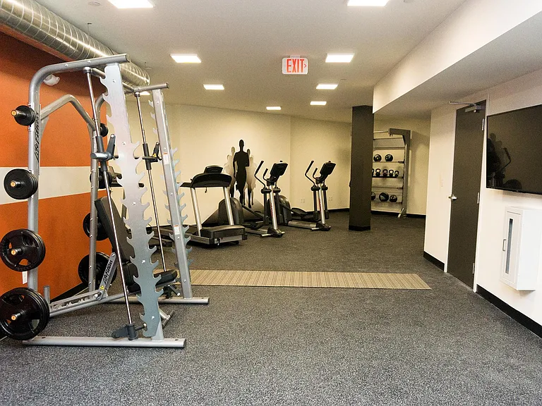 Liberty Pointe — Photo 11
