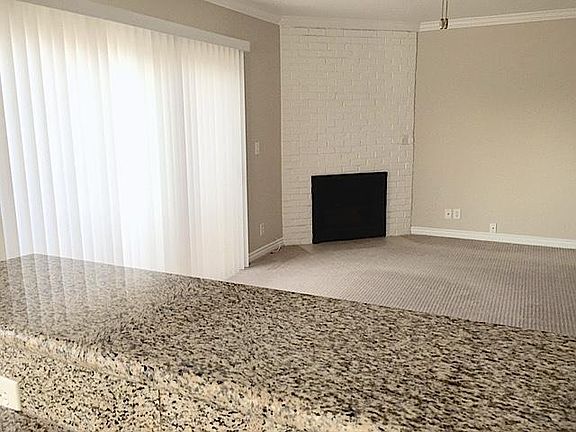 5th image of 511 Hill St APT 310