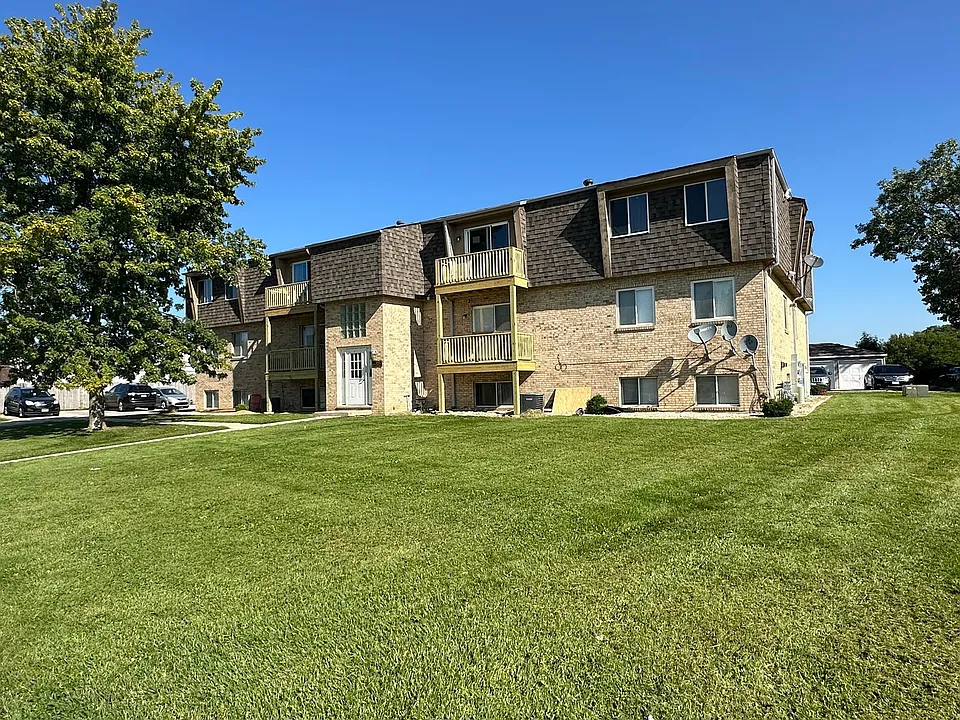 2390 Bicentennial Ave #12