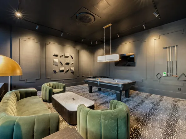 139 Christopher Columbus Drive image 21 of 33