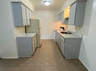 27849 Independence St APT 204K, Farmington, MI 48336