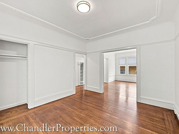 3rd image of 605 Scott St APT 6