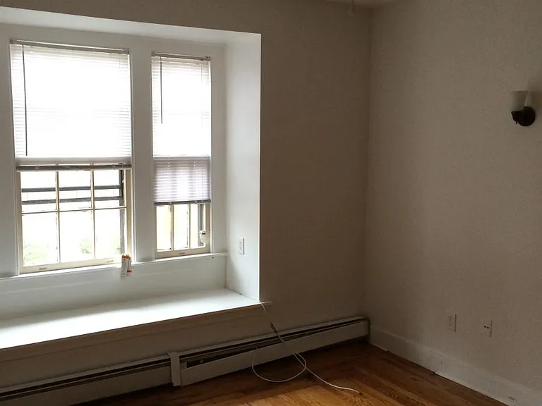 367 Alden Ave #2 — Photo 2