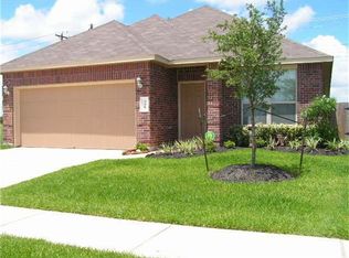 330 Kendall Crest Dr, Alvin, TX 77511