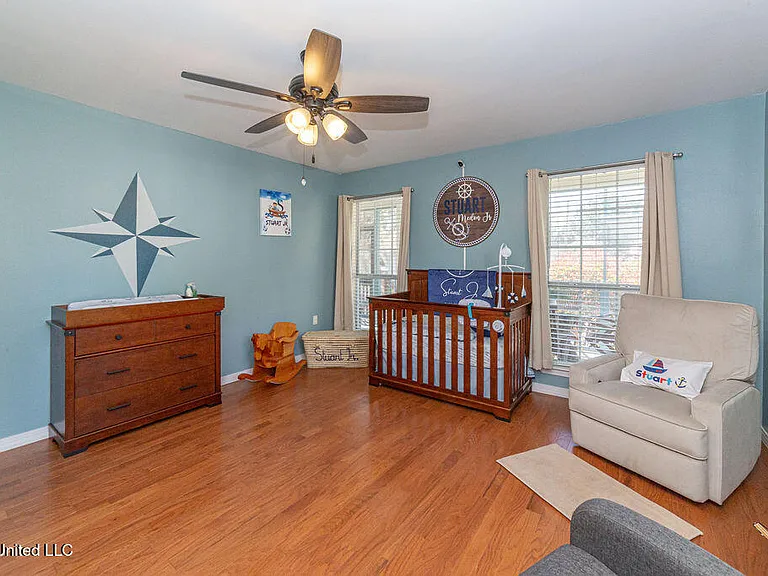 114 Menge Ave — Photo 22