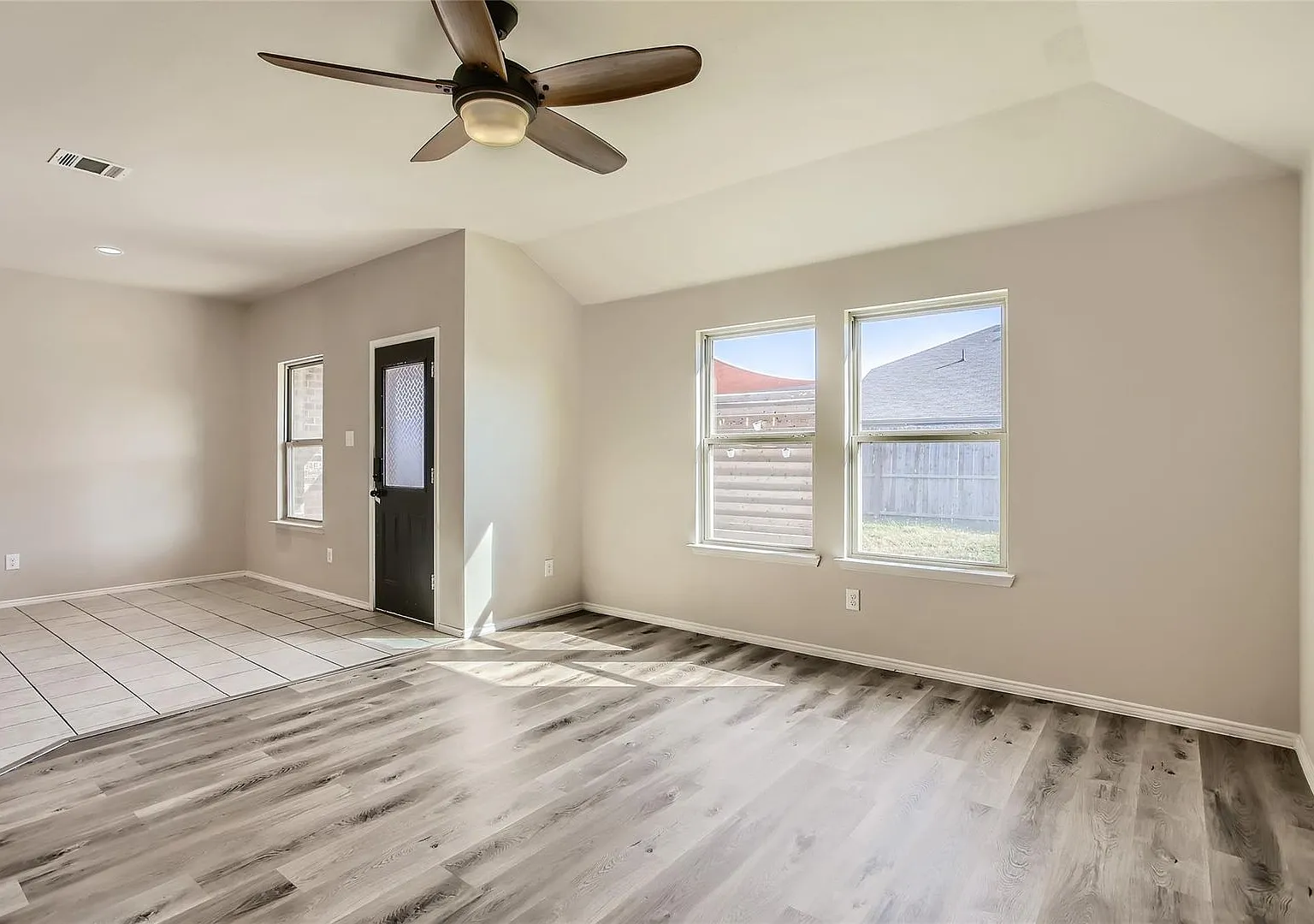 This well-maintained 4 bedroom home is located in a quiet neighborhood that has a community park ... — Photo 4
