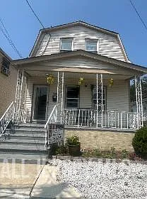 649 Cornell St photo 1