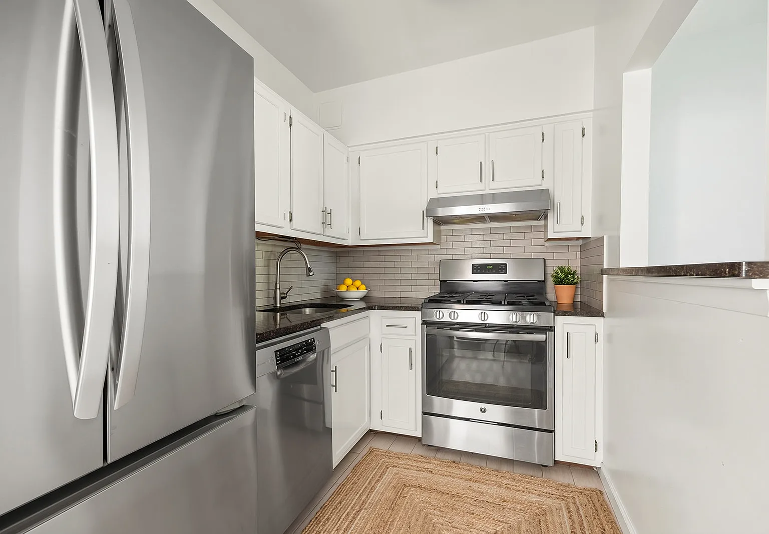 205 South Oxford Street — Photo 3