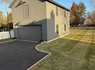 66 Kings Hwy N, Westport, CT 06880