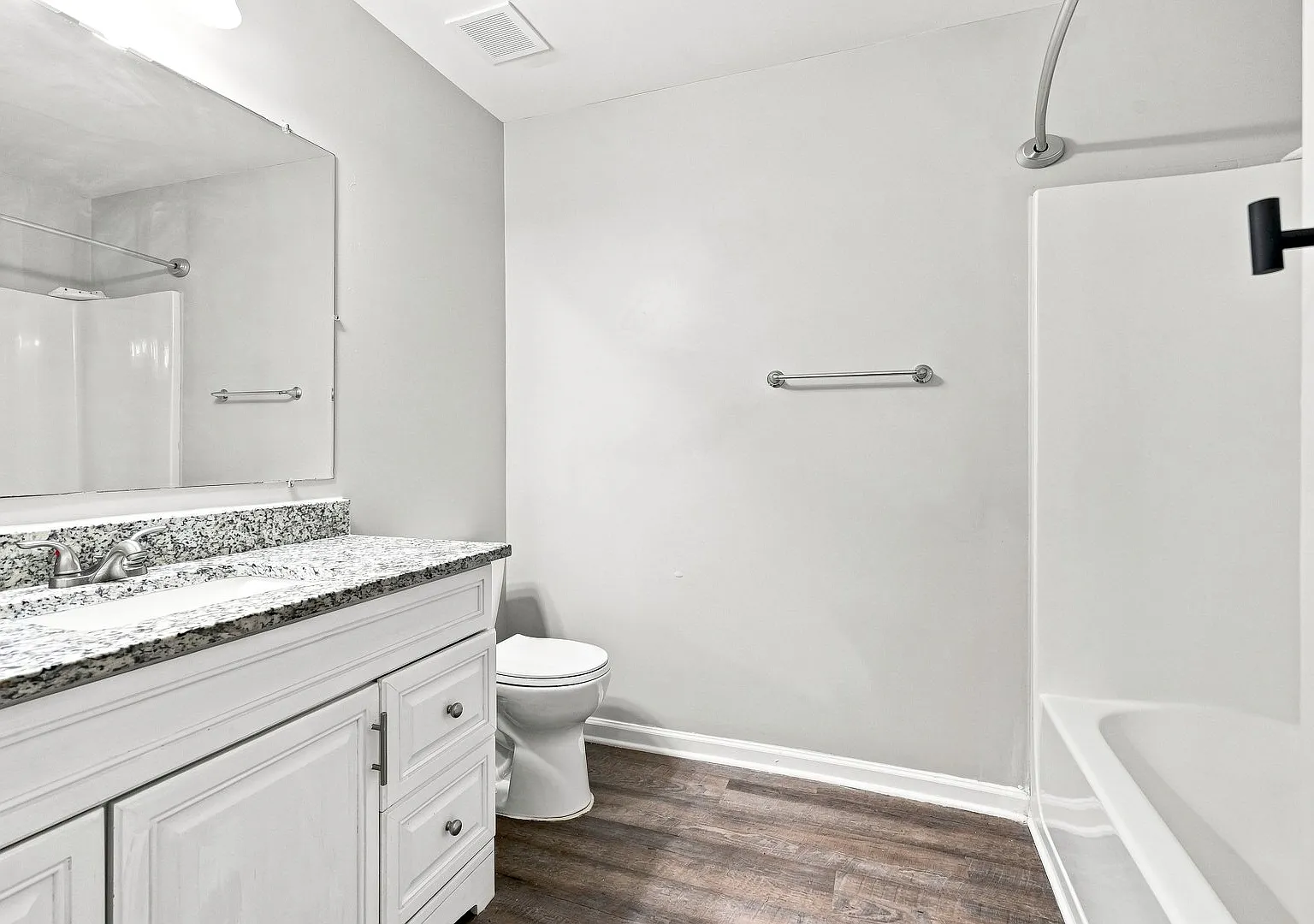 3 bed, 2.5 bath, 1508 sqft, $1,875 — Photo 4