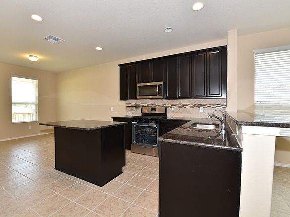 4th image of 214 Salz Way