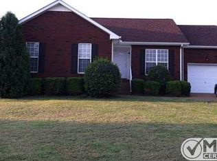 110 Megann Dr, Portland, TN 37148