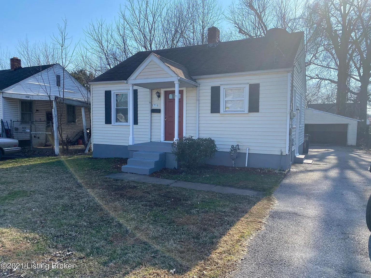 1710 Theresa Ave photo 1