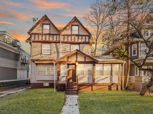 84 N Munn Ave, East Orange City, NJ 07017