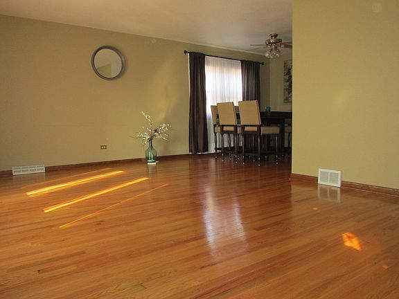 2nd image of 11543 S Avenue J