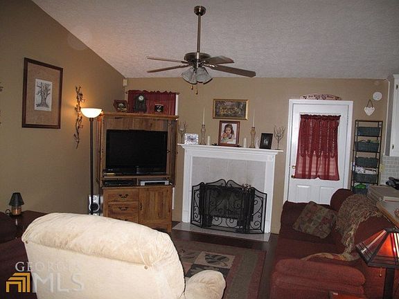5th image of 5043 Holly Hock Dr