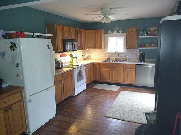 4th image of 328 Lockwood St