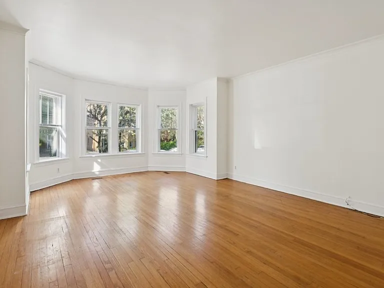 2249 W Arthur Ave #1 — Photo 2