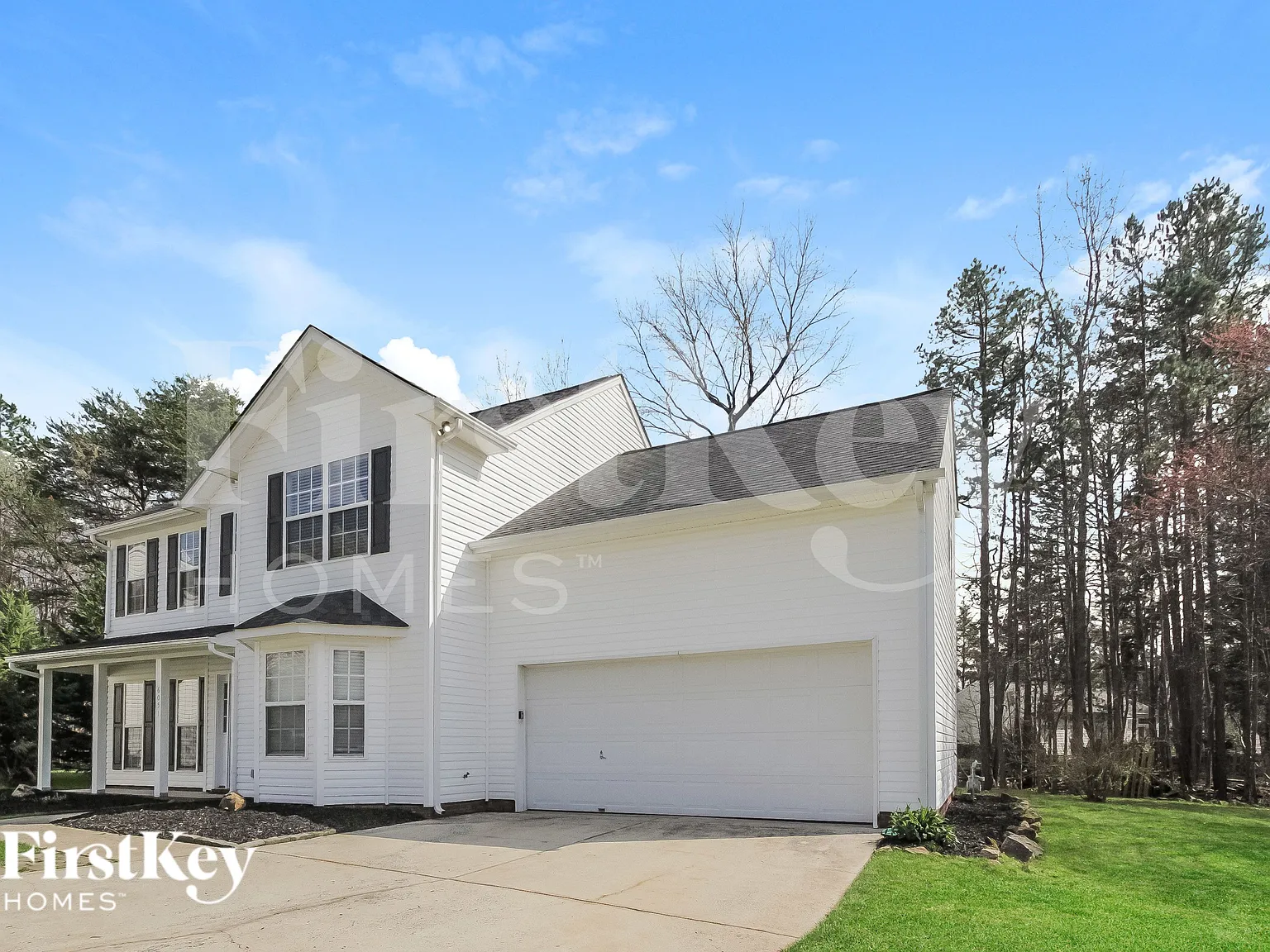 4 bed, 2.5 bath, 2321 sqft, $2,590 — Photo 3