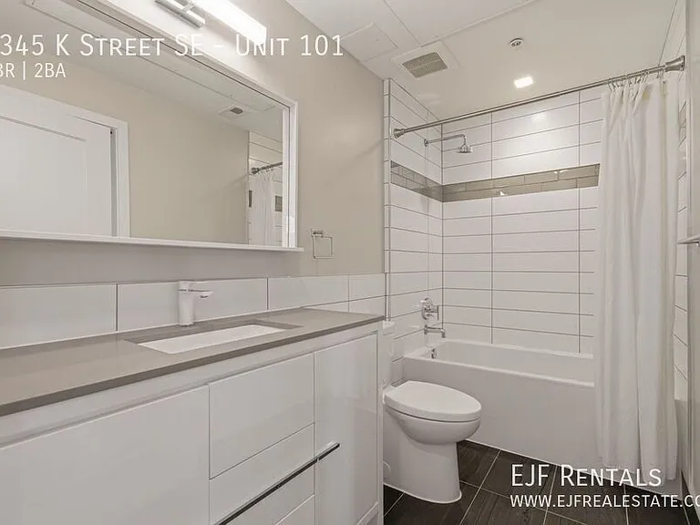 1345 K St SE #101 — Photo 18