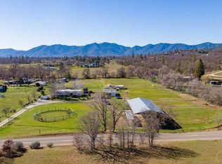 14405 Table Rock Rd, Central Pt, OR 97502