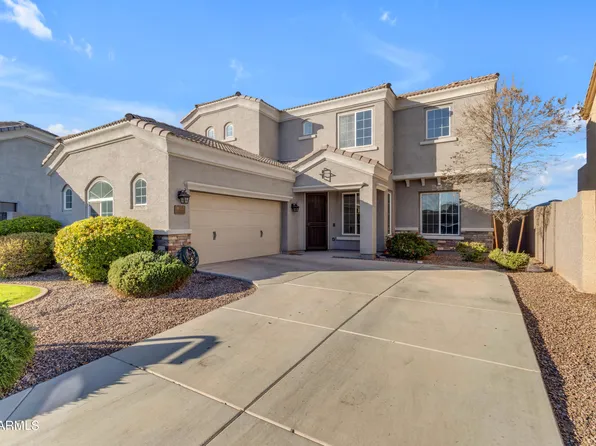 822 E RAWHIDE Court, Gilbert, AZ 85296