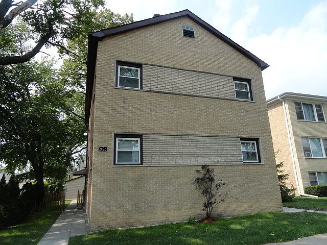 1st image of 2426 N 76th Ave