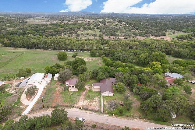 1st image of 1339 Highland Dr