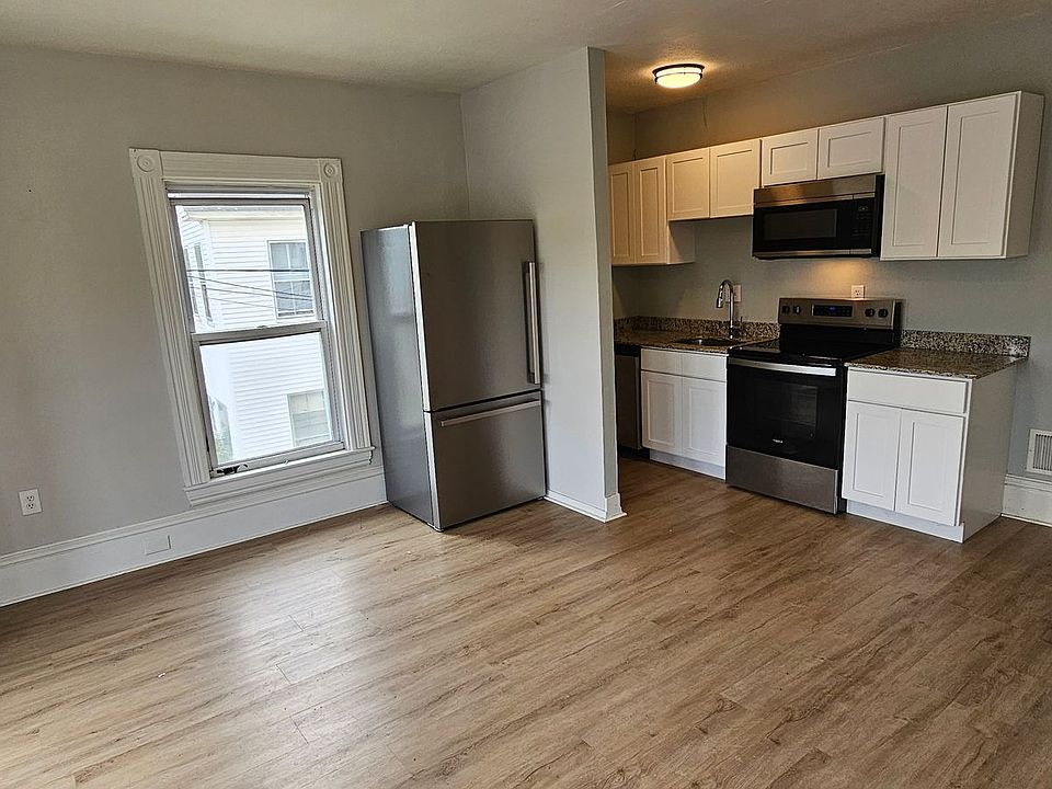 2nd image of 69 Main St APT 6