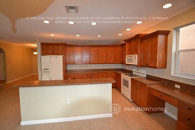 1461 Running Oak Ct Royal Palm Beach, FL 33411 — Photo 4