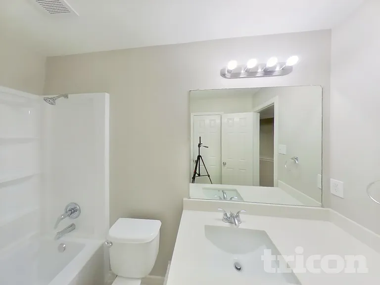 1217 Glencoe Dr — Photo 15