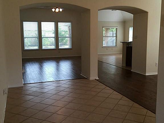 4th image of 26022 Chapman Falls Dr