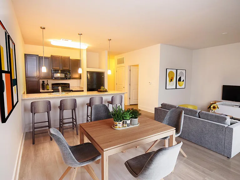 South Junction Apartments — Photo 20