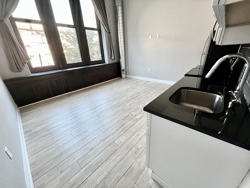 1st image of 1501 S 17th St #106L