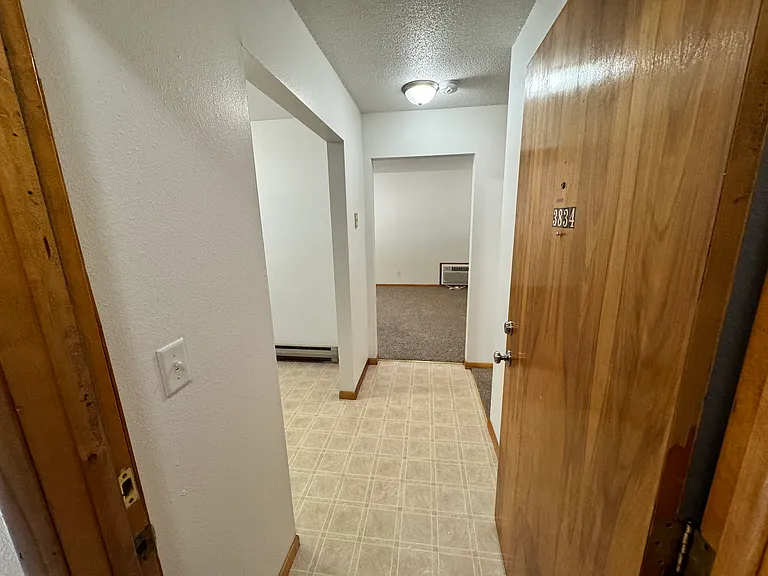 Cliffside Apartments — Photo 12