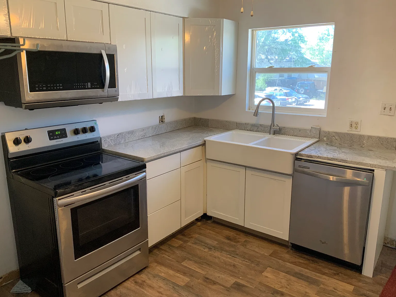 9147 W 45th Pl — Photo 2