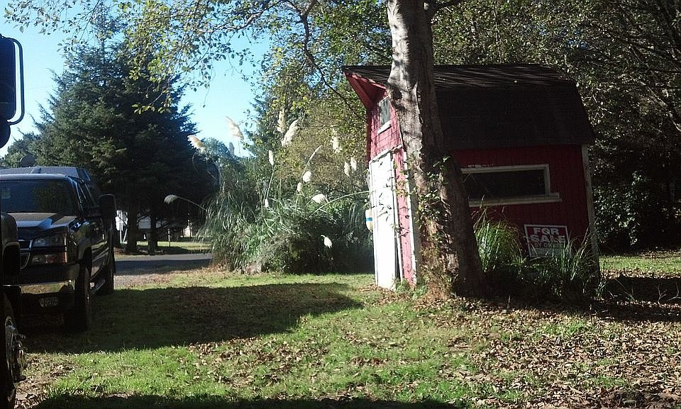 2nd image of 880 Magellan Ave NE