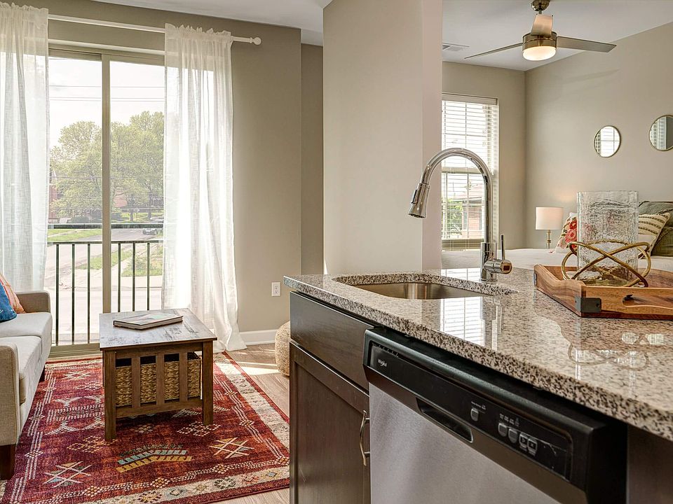 Adelphi Quarter 820 E Long St Columbus OH Zillow