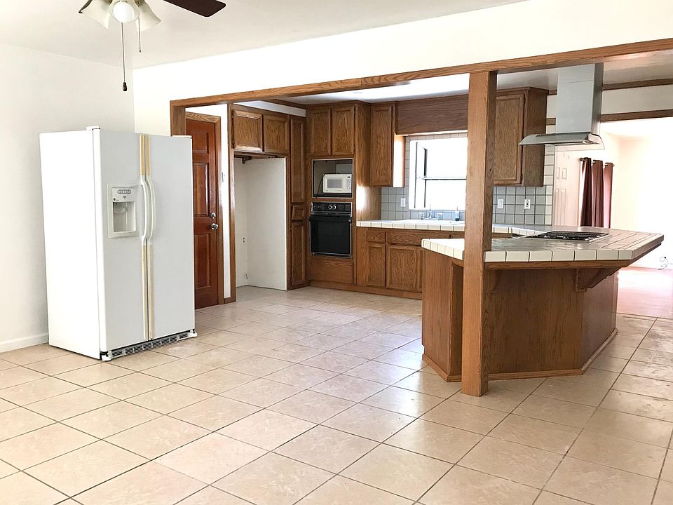 1st image of 4505 El Camino Ave