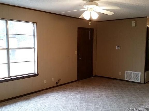 2nd image of 92 Croninger St