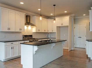 2728 Lakeland Dr, Nashville, TN 37214