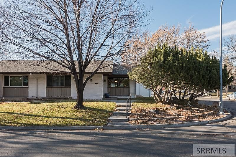 1st image of 1402 Three Fountains Dr