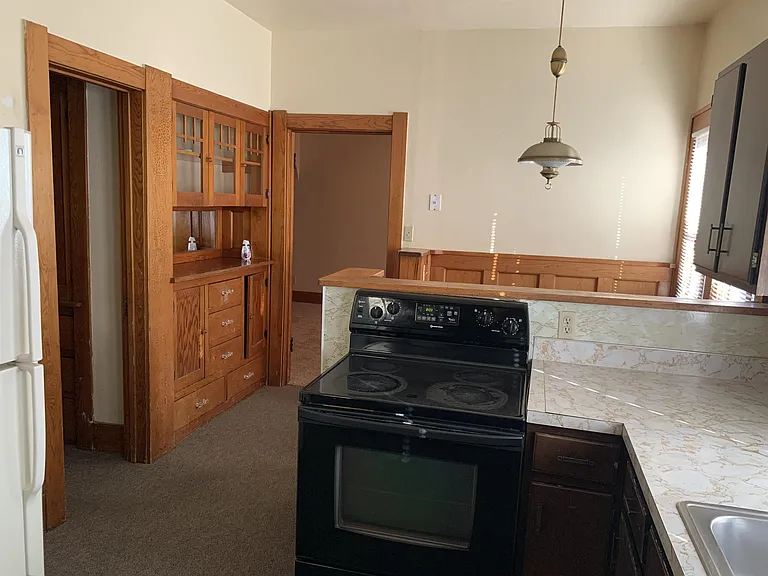 306 E 3rd St #1 — Photo 7