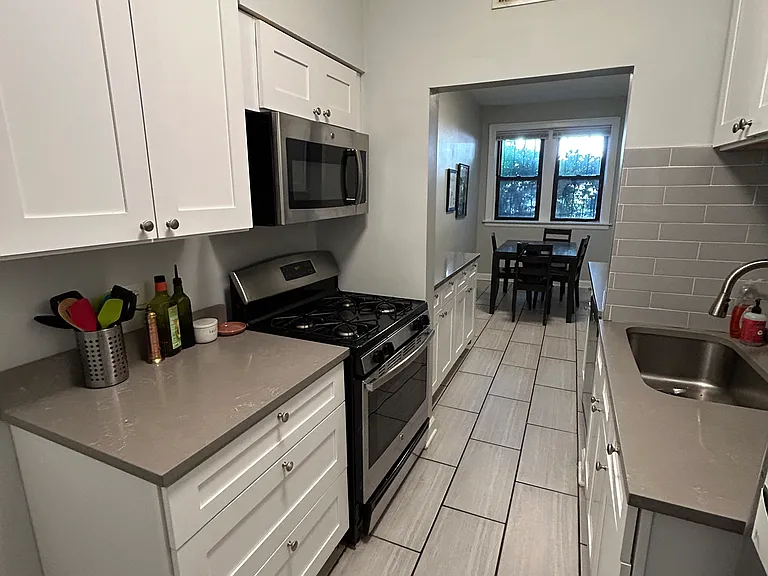2119 N Campbell Ave #1F — Photo 6